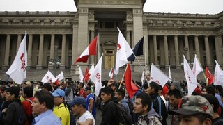Korupčný škandál v Peru má ďalšiu obeť, zverejnili kompromitujúce nahrávky