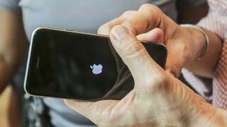 Trhová hodnota firmy Apple prekročila závratnú hranicu