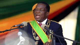 Mnangagwa zložil prezidentský sľub, čakajú ho veľké výzvy