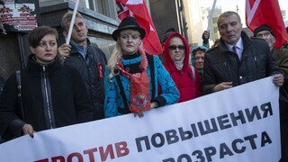 V Rusku schválili nepopulárnu dôchodkovú reformu