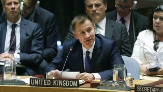 Šéf britskej diplomacie obvinil Rusko z kybernetických útokov