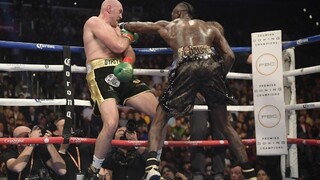 Wilder zostáva majstrom WBC, Fury chce po remíze odvetu