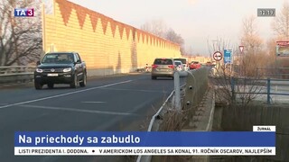 Rekonštrukcia cesty má polročný sklz, zabudlo sa na priechody
