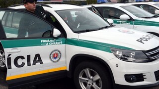 Zvýšili počet hliadok. Policajti strážia pokojný priebeh volieb