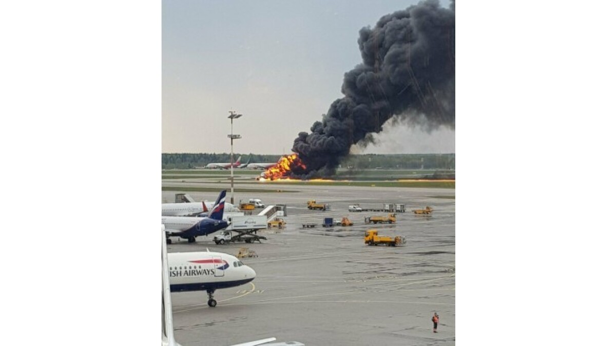 russia-plane-fire-85390-e9b6f23feb8042be8169af8dd22e524d_c4bfa740.jpg