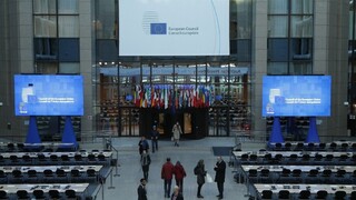 Novinári majú v Bruseli zázemie, má ich prísť viac než tisíc