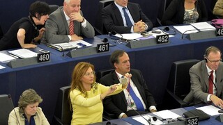 Skúsený, ale nie z V4. Slovenskí europoslanci reagujú na nového šéfa EP