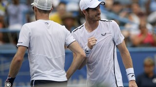 Murray si vo štvorhre zahral s bratom, rozbieha sa po zranení