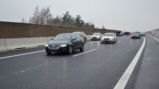 NDS rokuje o nižších mýtach, na údržbu ciest ide minimum poplatkov