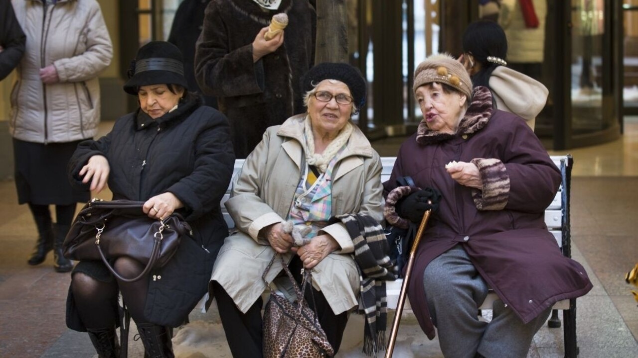 Štedrejšie sociálne opatrenia. Dôchodcovia aj rodičia dostanú viac