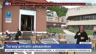 Do Trenčína sa vracia život. Zákazníci otvorené terasy privítali