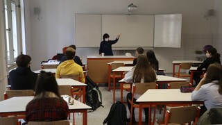 Študenti, doktorandi či učitelia sa môžu uchádzať o štipendiá na štúdium v Rusku