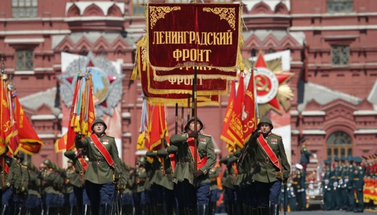 russia-red-square-parade-66760-cb9fe16c2e7b405bafe6e74fd2c3e60d_ecce96da.jpg