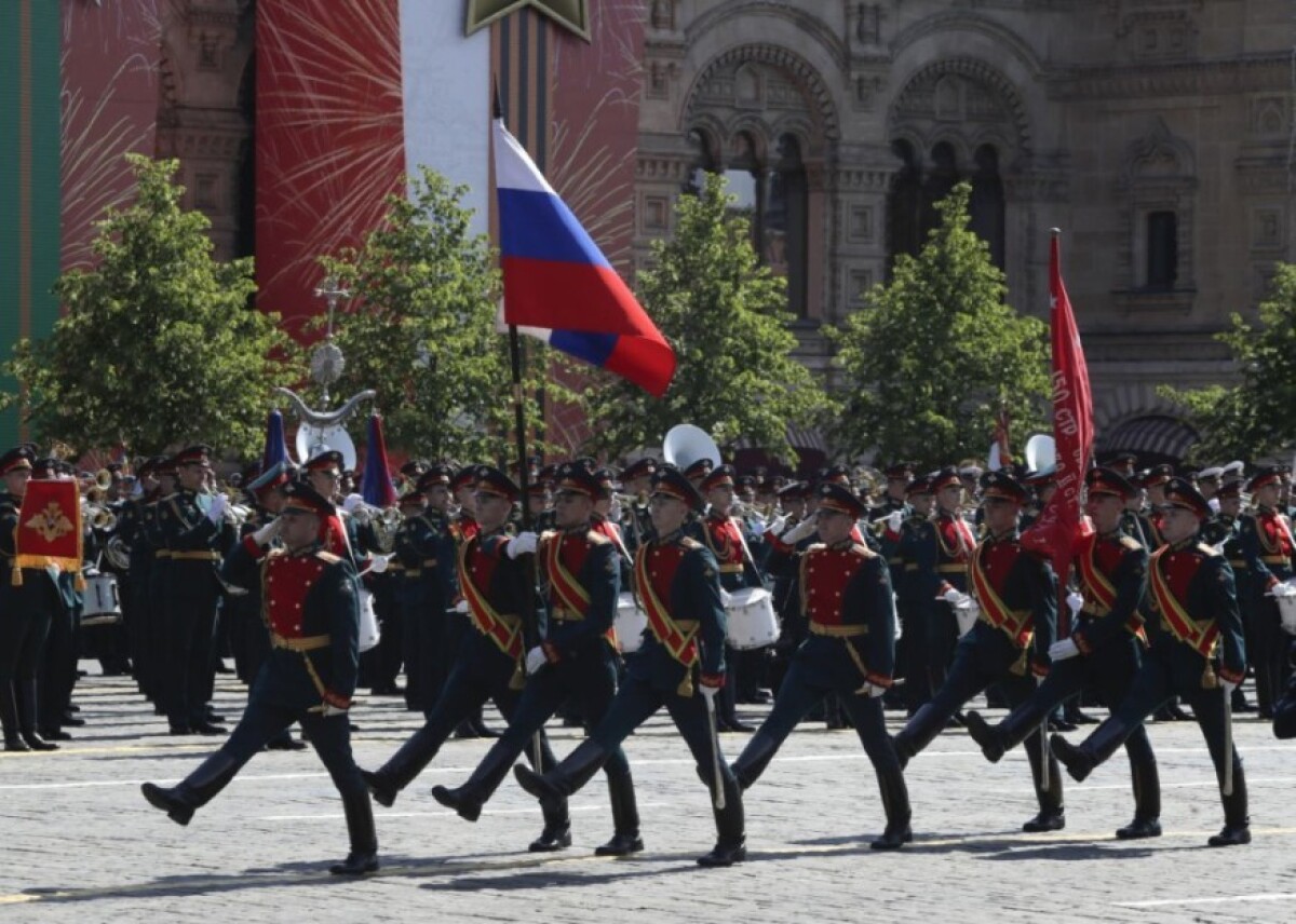 russia-red-square-parade-28227-de949ed4d64b44fd8ac57028dc9774da_3e3f06cb.jpg