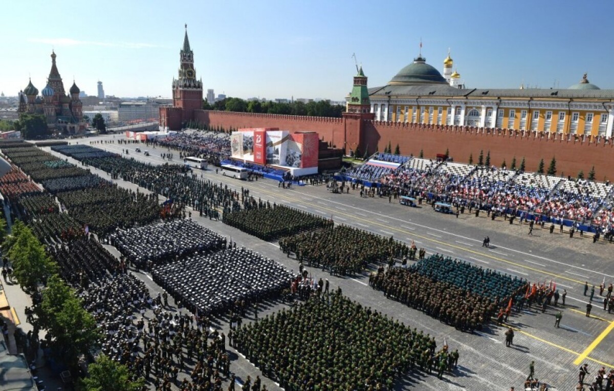 russia-red-square-parade-86932-cb158883cb9544f2b71e113649ab7526_635848e0.jpg