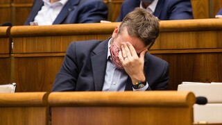 Stíhanie pre Blahov status s červenou hviezdou NAKA zastavila