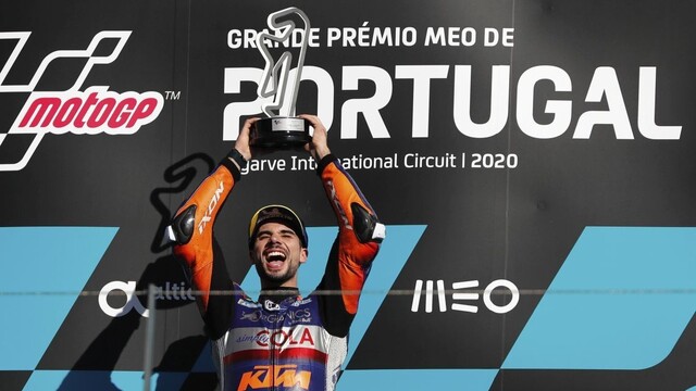 Oliveira triumfoval na VC Portugalska, titul vybojoval aj Mir