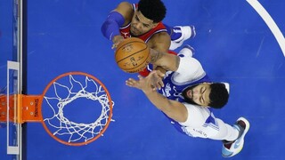 Tesná výhra pre Philadelphiu, Lakers stratili vedúcu pozíciu