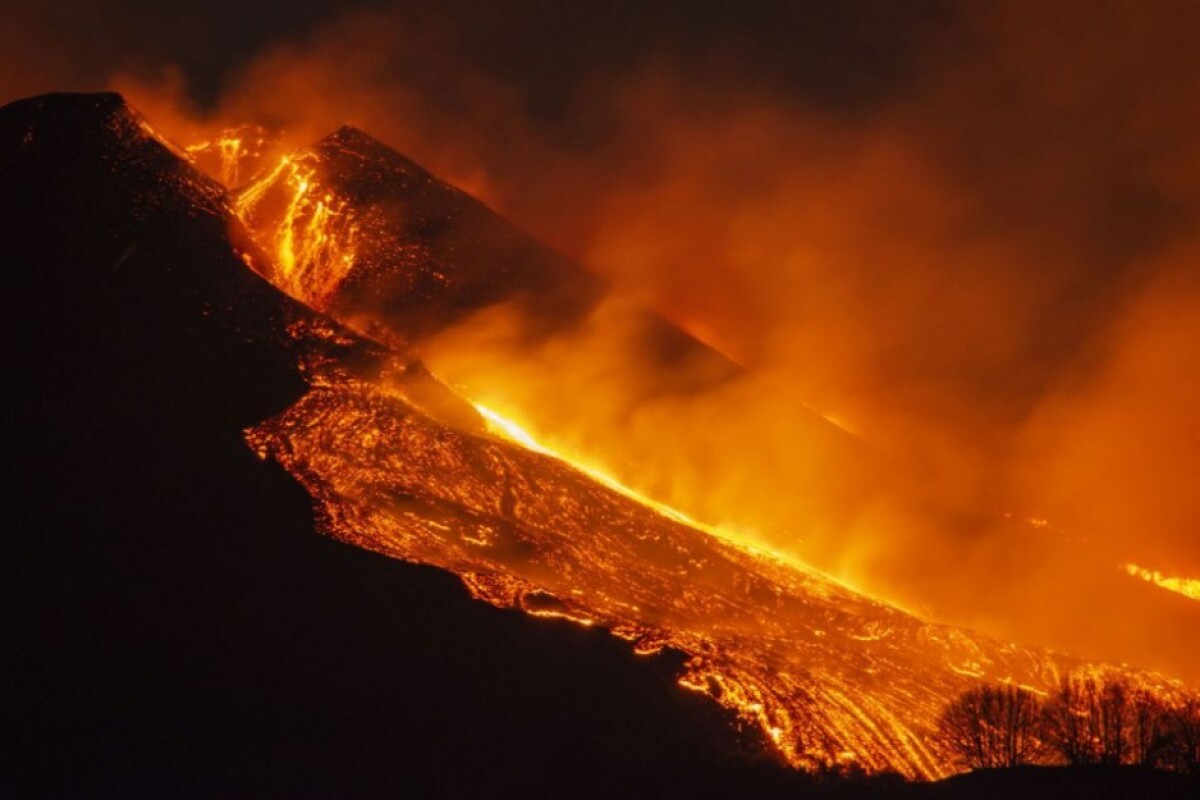 italy-etna325667762282_843a8446.jpg