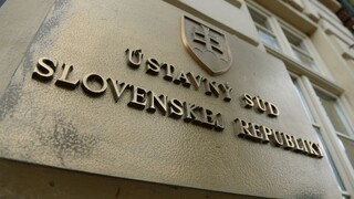 Zákaz zverejňovať prieskumy 50 dní pred voľbami je protiústavný