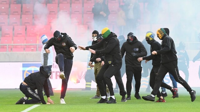 bitka Slovan-Spartak