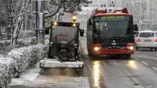 Cestárov skôr ako zima zaskočí porucha. Staré stroje museli nahradiť, často sú terčom posmeškov