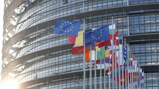 Európsky parlament odsúhlasil rozpočet na rok 2023. Je zameraný na Ukrajinu, energetiku a obnovu