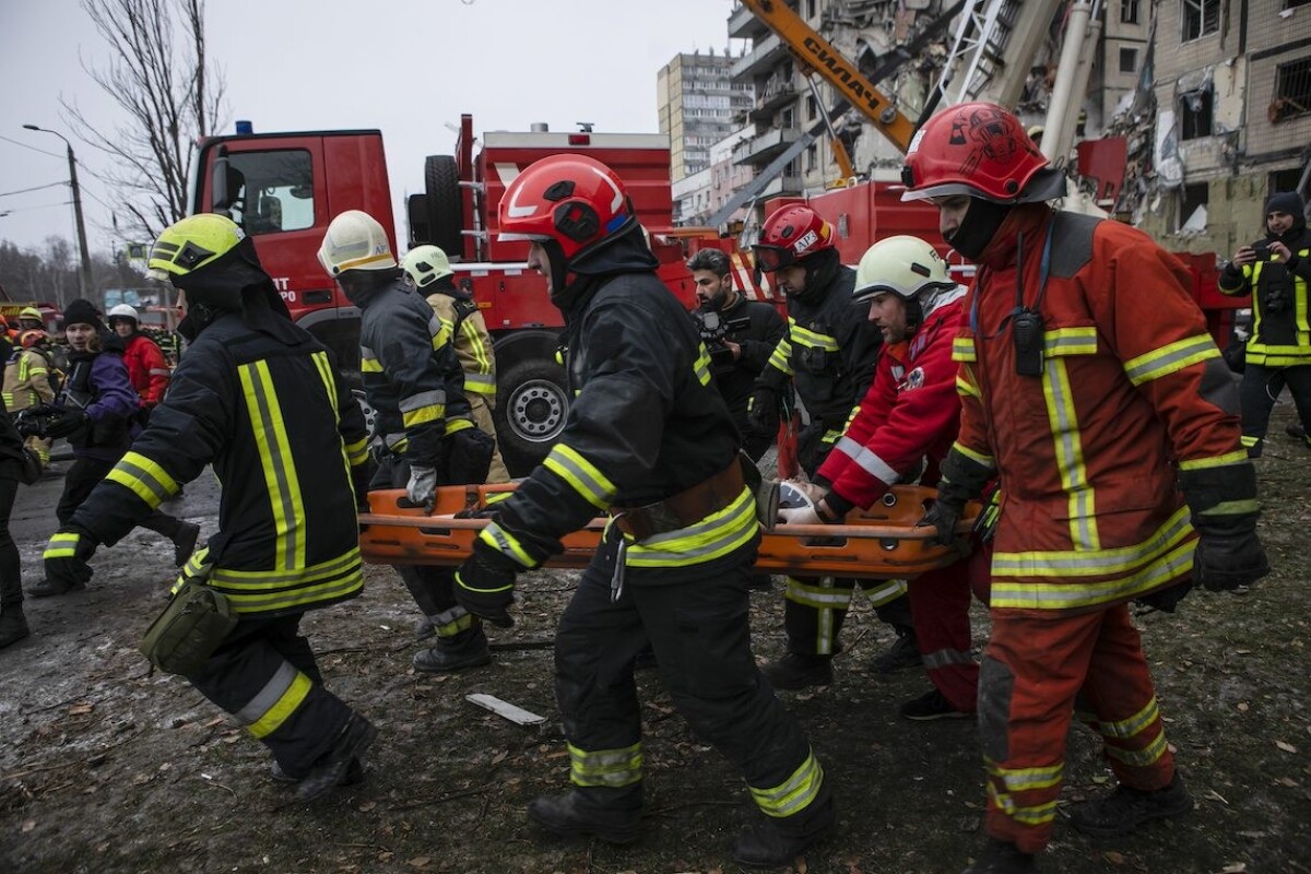 Zásah obytného domu v Dnipre ruskou raketou