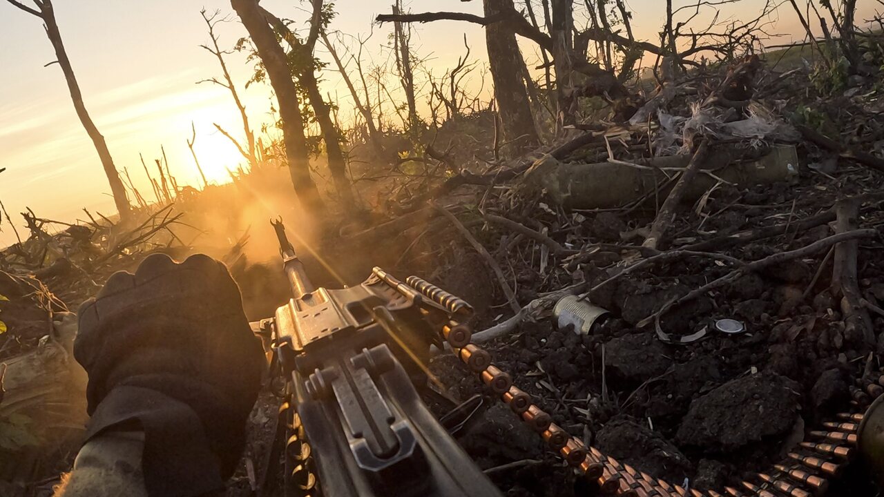 APTOPIX_Russia_Ukraine_War_The_Road_to_Bakhmut676980.jpg