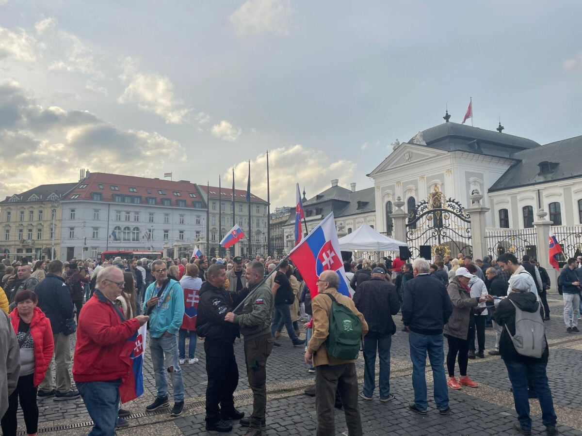 Prezidentský palác - protest