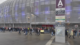 Sme priamo na mieste! Pozrite si ako to vyzeralo pred zápasom Lille - Slovan, aj atmosféru počas neho