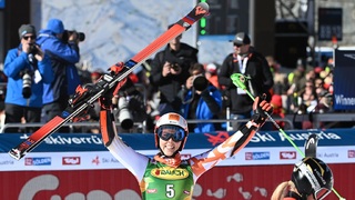 Hneď na úvod pódium. Vlhová skončila na treťom mieste v obrovskom slalome 