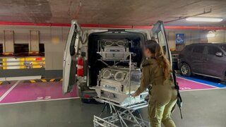 Záchrana najmenších. Izrael hlási,  že do nemocnice v Pásme Gazy preváža inkubátory