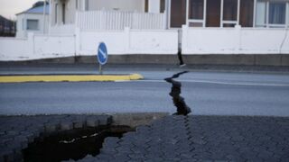 Grindavík lámu masívne trhliny. Čo sa stane, ak na Islande vybuchne sopka?