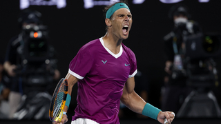 Nadal sa nezúčastní Australian Open. Španiel utrpel mikrotrhlinu svalu