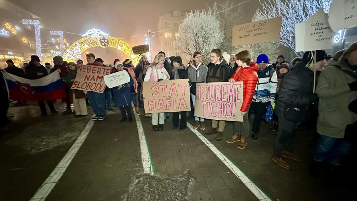 Protestujúci v Poprade.