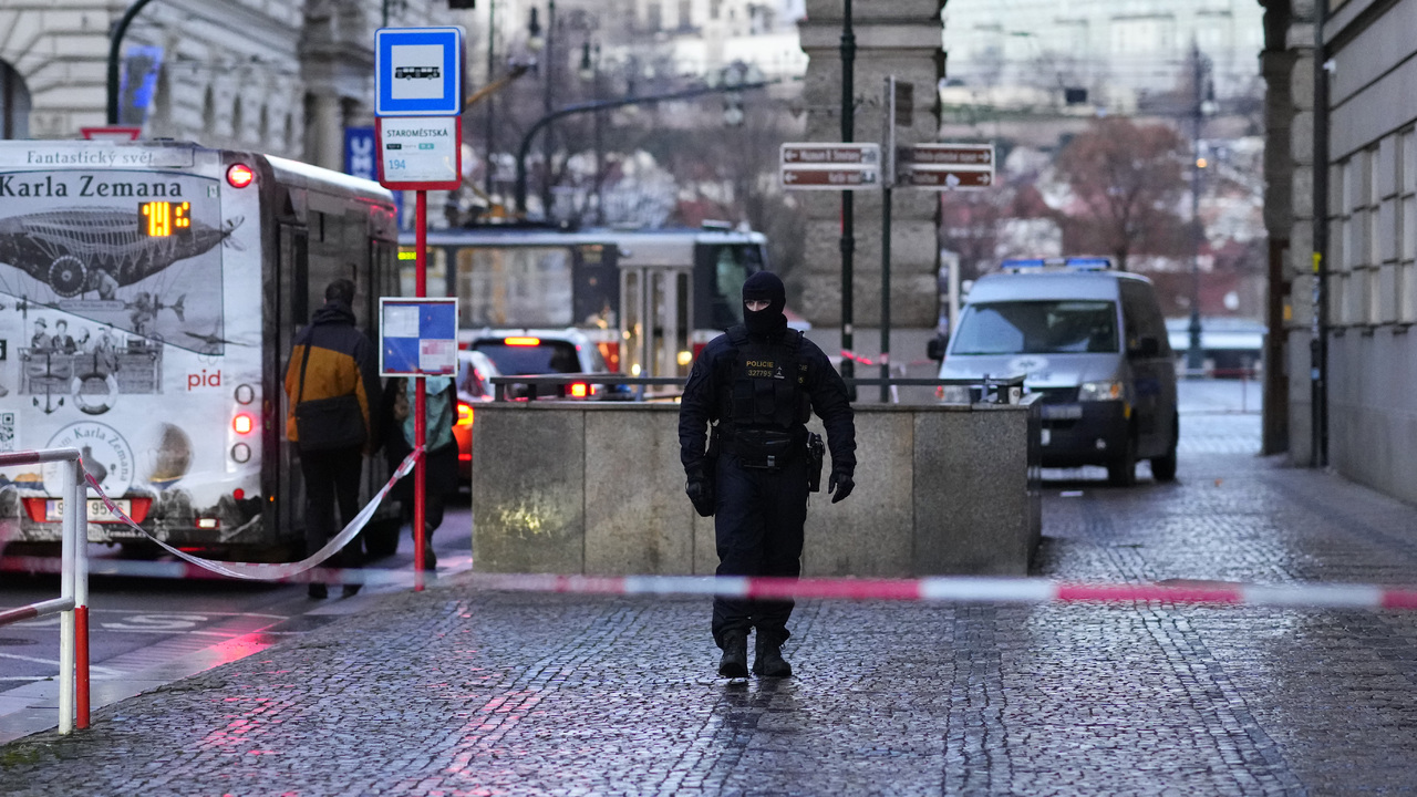 Praha, streľba