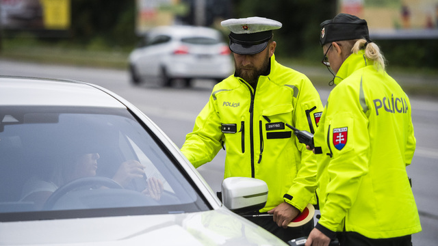 Polícia kontroly alkohol