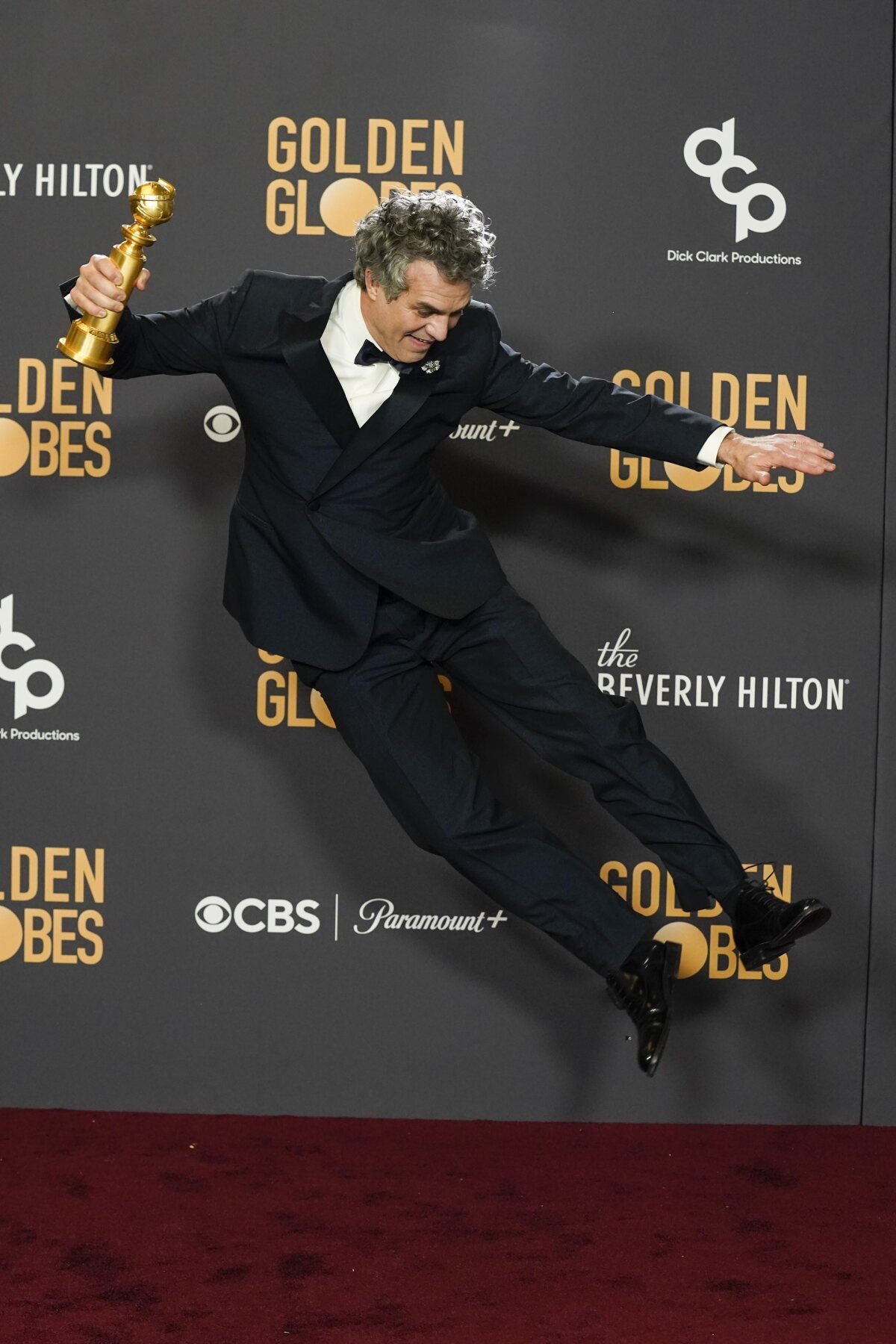 81st_Golden_Globe_Awards___Press_Room966677.jpg