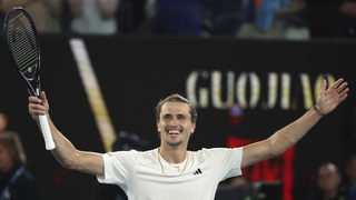 Španiel Alcaraz na Australian Open skončil. Nasadenú dvojku zastavil nemec Zverev