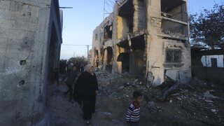 Izraelské útoky v Rafahu zabili deväť členov rodiny, tvrdia miestne úrady. Medzi obeťami boli deti