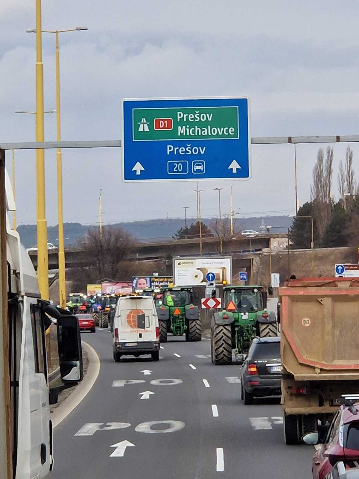 Protest farmárov - presun z Košíc do Prešova