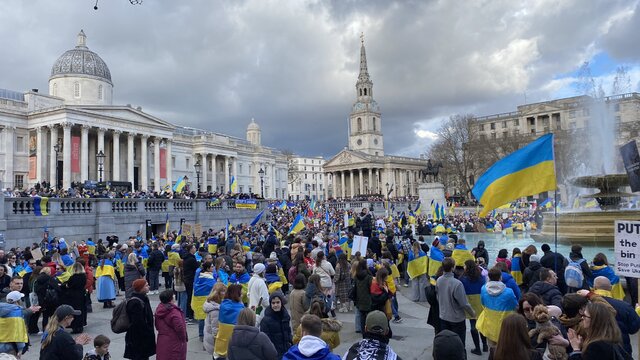 Demonštrácia solidarity s Ukrajinou v Londýne