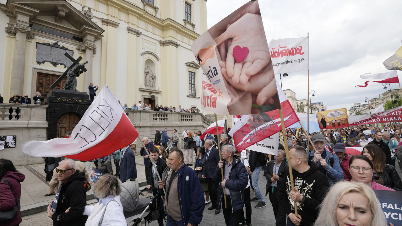 Poland_Abortion248149034811.jpg