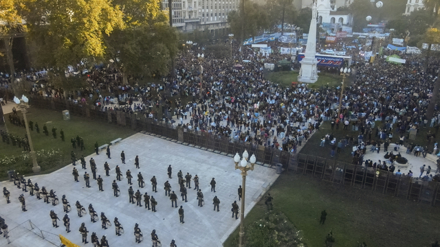 Argentina_Protest272973037275.jpg