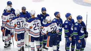 NHL: Edmonton sa stal posledným postupujúcim do semifinále. Pomohla mu skvelá druhá tretina