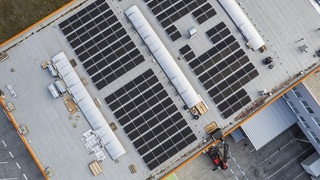 Gebrüder Weiss sa teraz na Slovensku spolieha na solárnu energiu