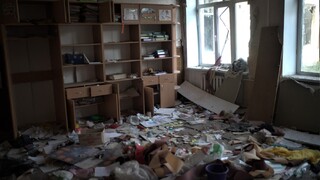 V ruskom Krasnodarskom kraji sa zranilo najmenej dvanásť detí. Silný vietor strhol strechu z budovy školy