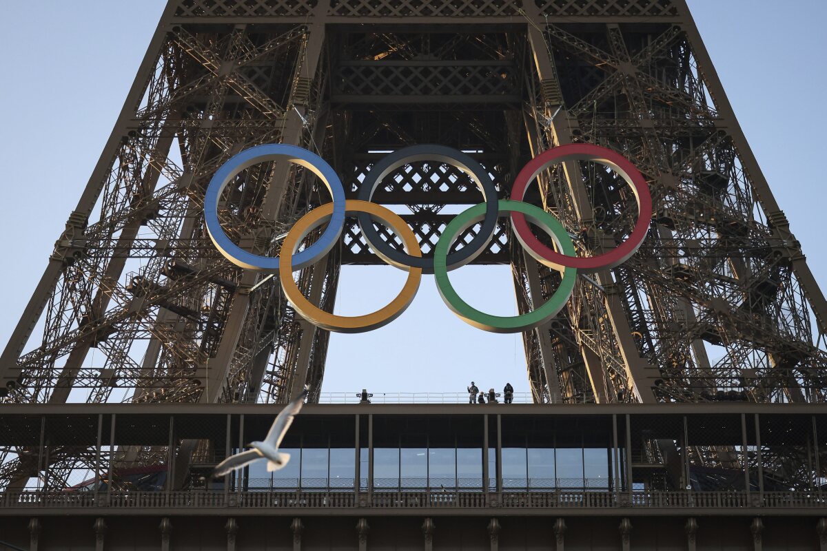 OLY_Paris_Olympic_Rings395238.jpg