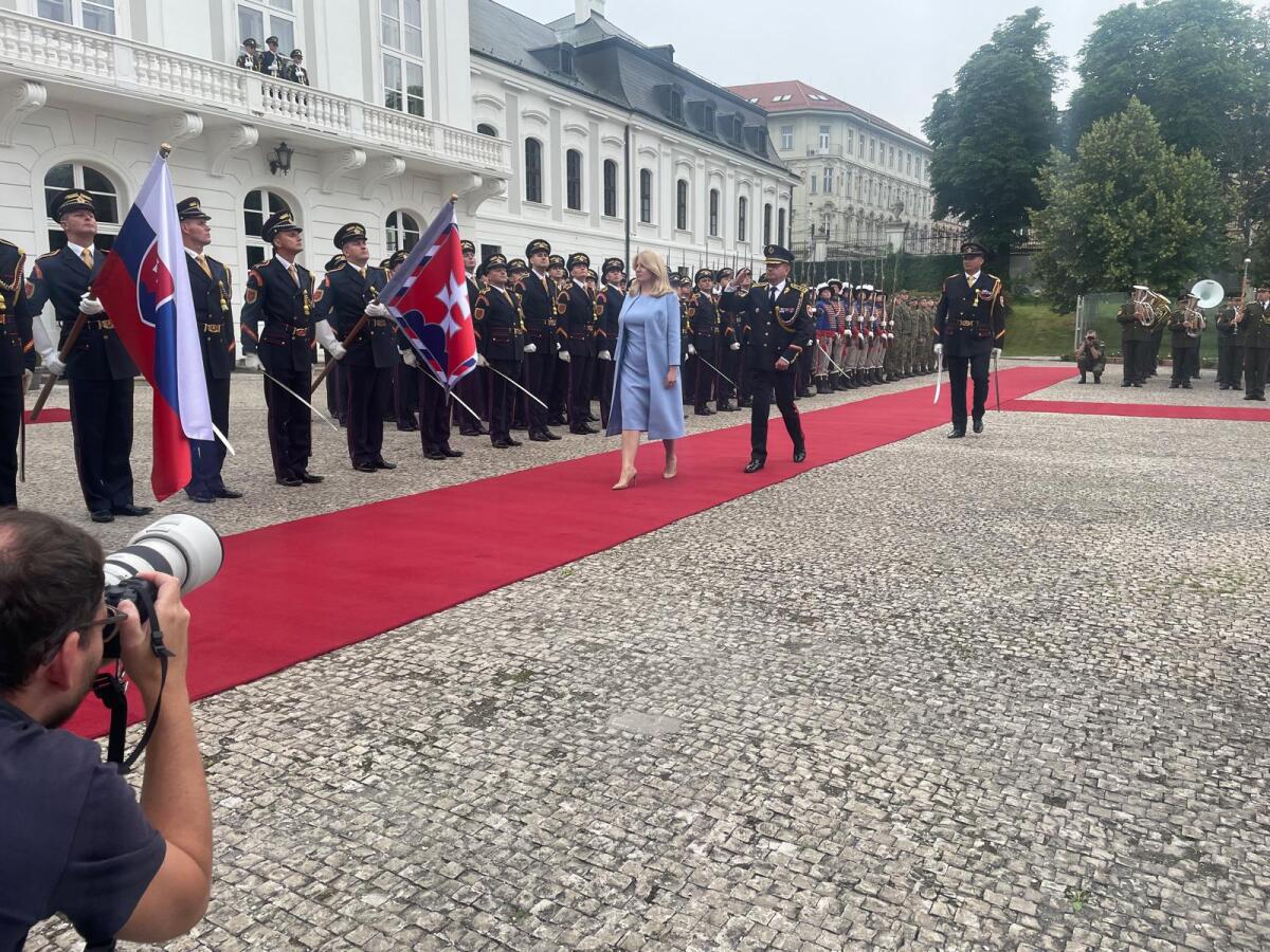 Posledná prehliadka čestnej stráže